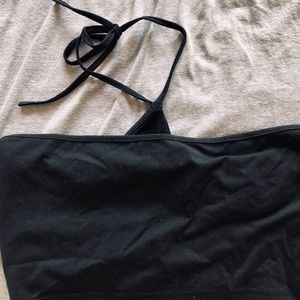 Strapless with tied neck